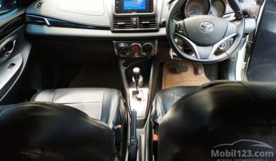 2020 Toyota Yaris 1.5 TRD Sportivo Hatchback full