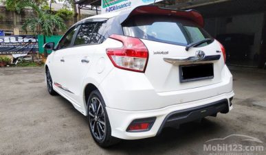 2020 Toyota Yaris 1.5 TRD Sportivo Hatchback full