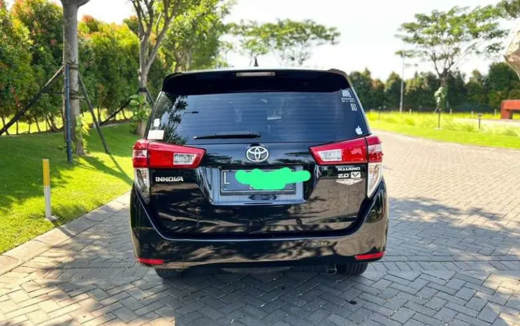 Toyota Innova V M/T BENSIN full