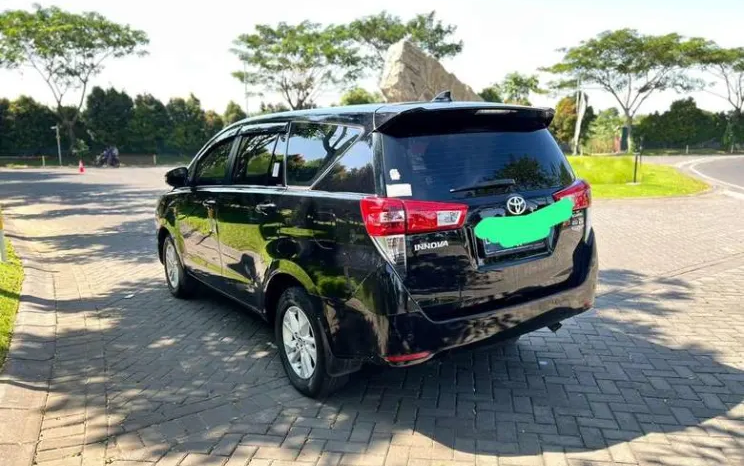 Toyota Innova V M/T BENSIN full