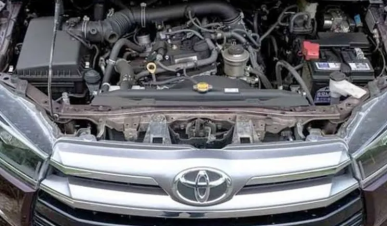 Toyota Innova V M/T BENSIN full