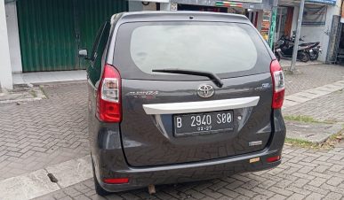 Toyota Avanza 1.3 E AT full