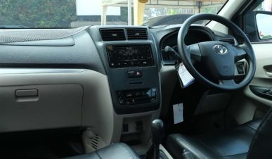 Toyota Avanza E 1.3 MT full