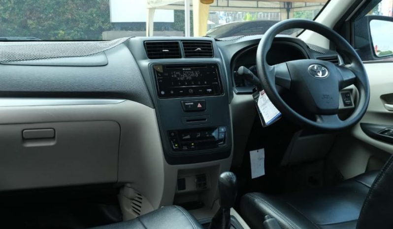 Toyota Avanza E 1.3 MT full